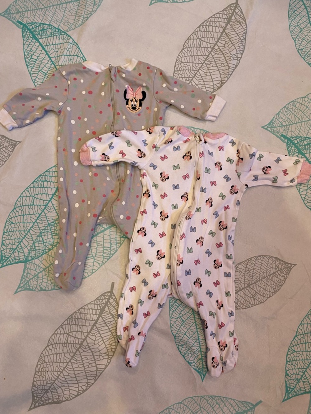 2pc Disney Minnie Mouse Polka Dot & Bow-Print Footed One-Pieces - Gray & White
